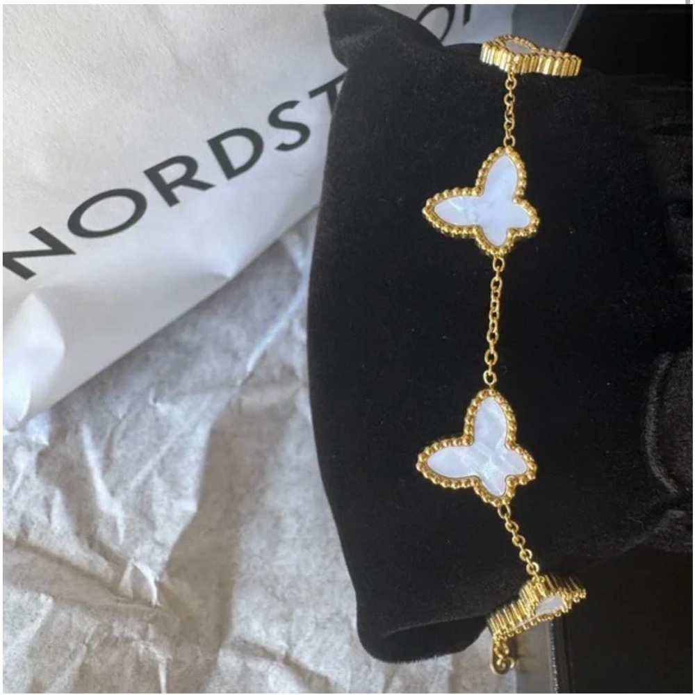 Golden Arpels LUCKY Butterfly Bracelet 18k gold $1,999